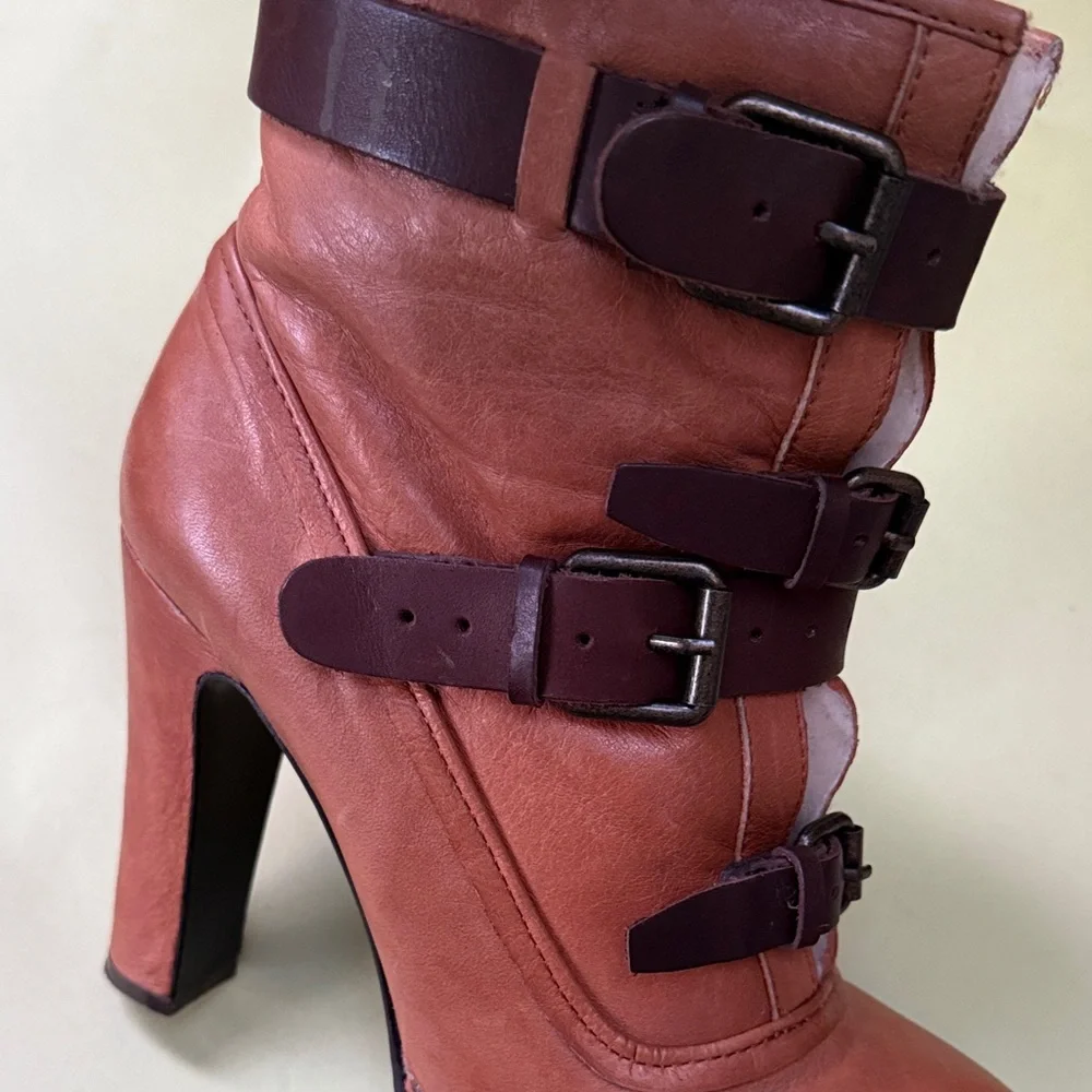 New Vintage Caramel Dolce Vita Winter Boots with Buckle Accents and Real Fur